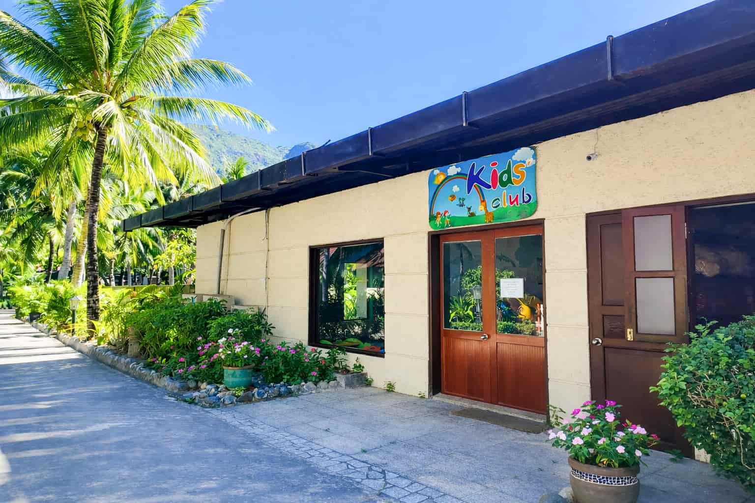 Câu lạc bộ trẻ em